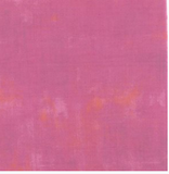 Grunge distressed-look fabric swatch in medium dusty rose shade