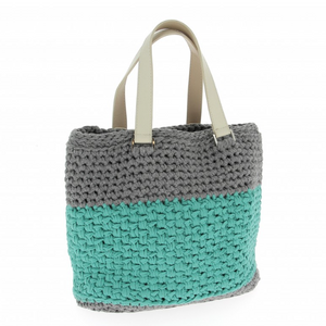 Valencia Bag Crochet Kit (stone grey) packaging and contents (balls, hook, straps)
